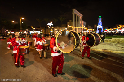 Рождественский парад скаутов в Яффо | Christmas carnival by orthodox scouts of Jaffa | מצעד השנתי ביפו לרגל חג המולד של צופי יפו | LookAtIsrael.com - Фото путешествия по Израилю