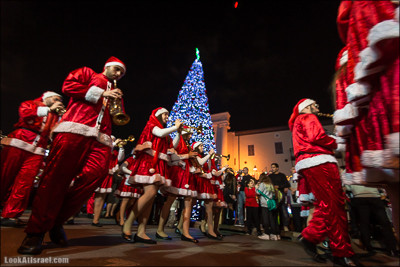 Рождественский парад скаутов в Яффо | Christmas carnival by orthodox scouts of Jaffa | מצעד השנתי ביפו לרגל חג המולד של צופי יפו | LookAtIsrael.com - Фото путешествия по Израилю