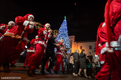 Рождественский парад скаутов в Яффо | Christmas carnival by orthodox scouts of Jaffa | מצעד השנתי ביפו לרגל חג המולד של צופי יפו | LookAtIsrael.com - Фото путешествия по Израилю