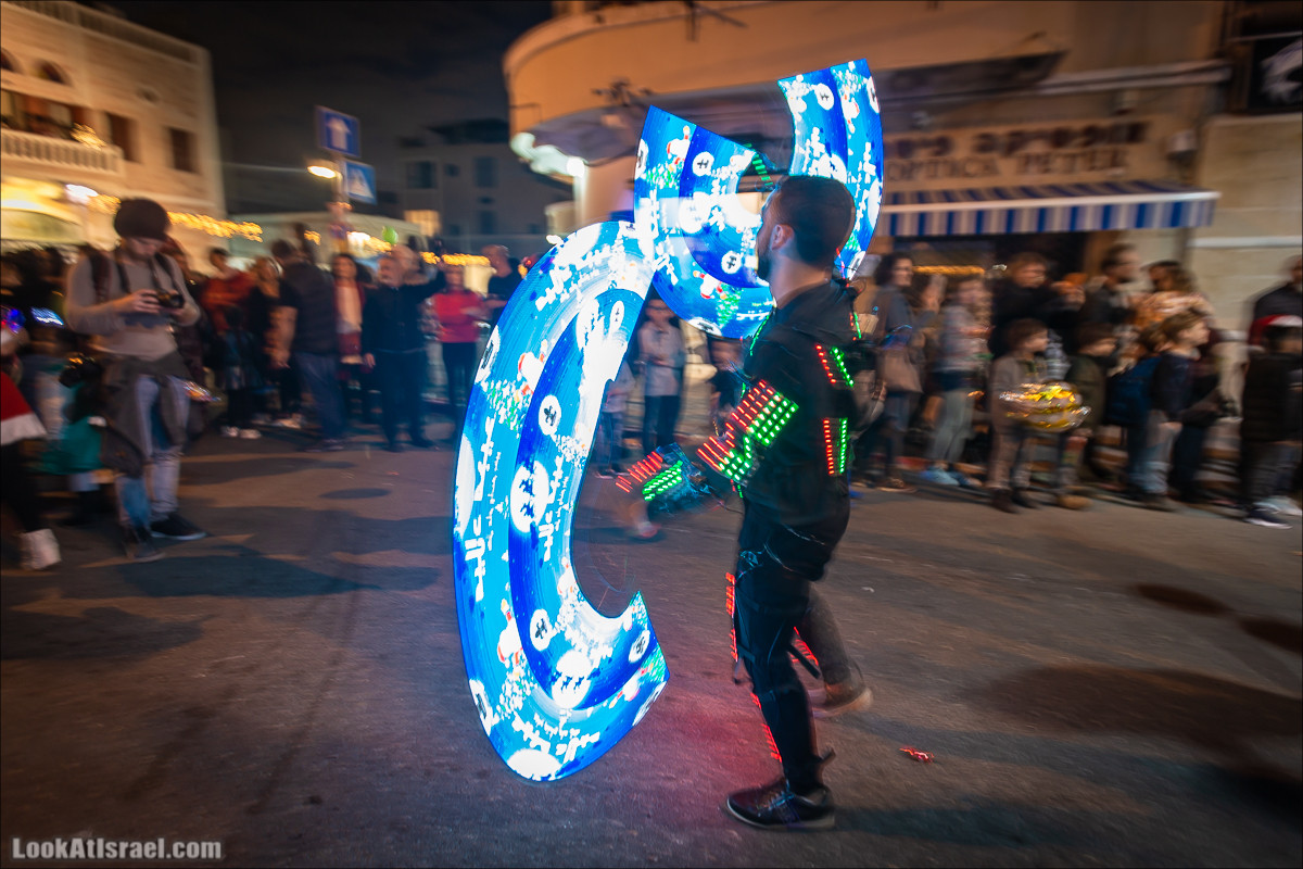 Рождественский парад скаутов в Яффо | Christmas carnival by orthodox scouts of Jaffa | מצעד השנתי ביפו לרגל חג המולד של צופי יפו | LookAtIsrael.com - Фото путешествия по Израилю