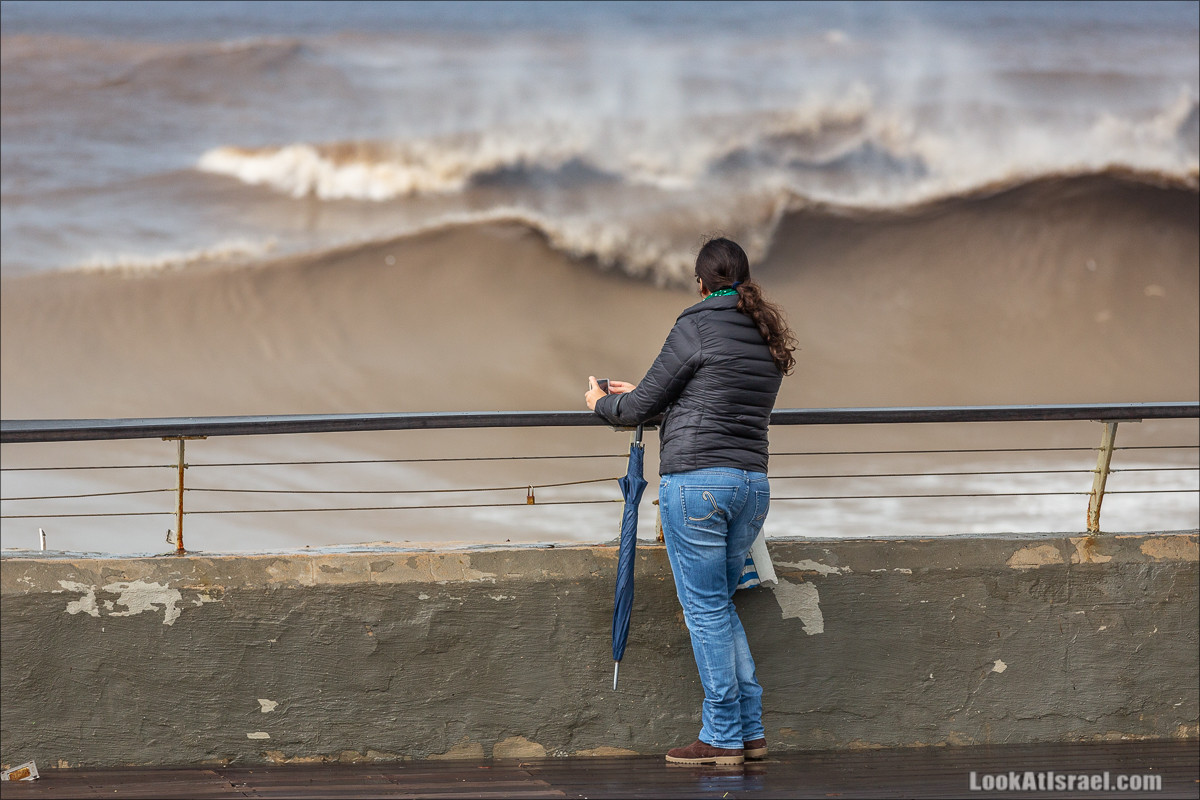Человек фотографирующий | Тель-Авив Яффо | LookAtIsrael.com - Фото путешествия по Израилю