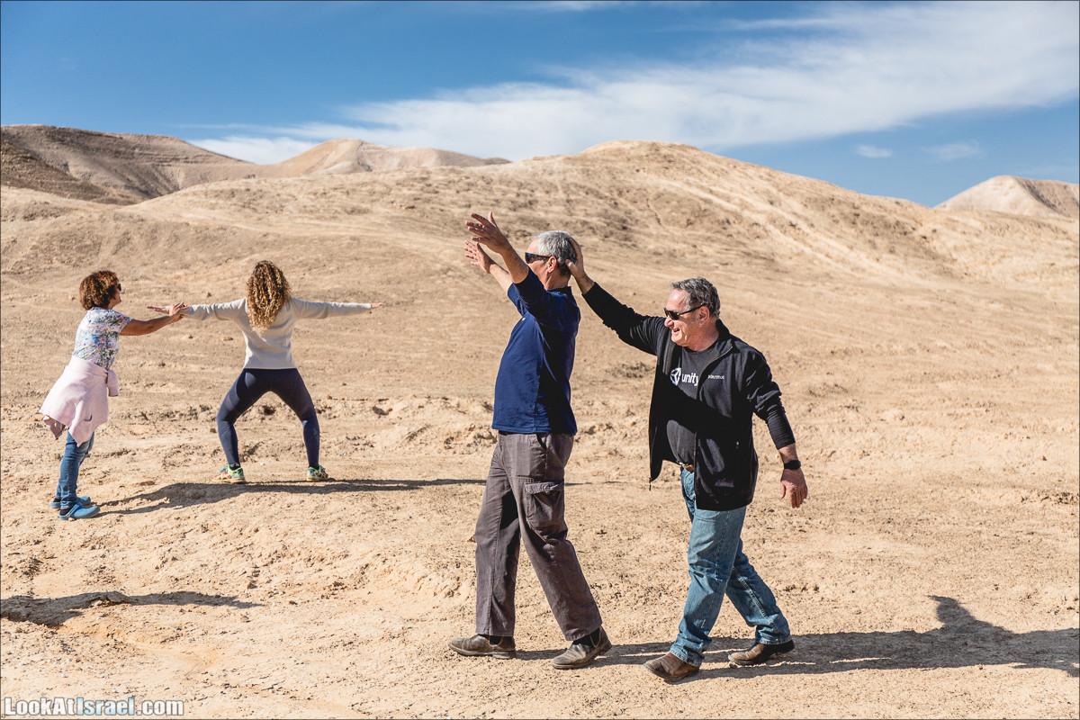 Весь Мацок ha-Этеким на джипах | מצוק העתקים טיול ג׳יפים | LookAtIsrael.com - Фото путешествия по Израилю