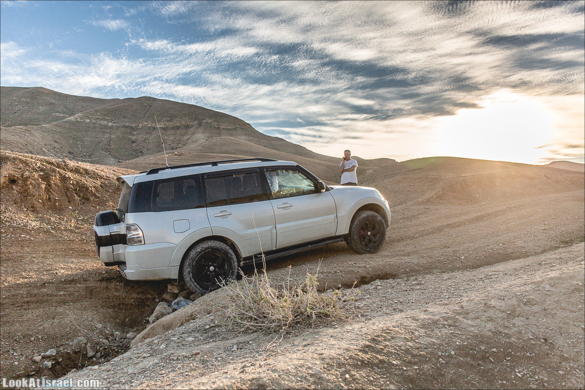 Весь Мацок ha-Этеким на джипах | מצוק העתקים טיול ג׳יפים | LookAtIsrael.com - Фото путешествия по Израилю