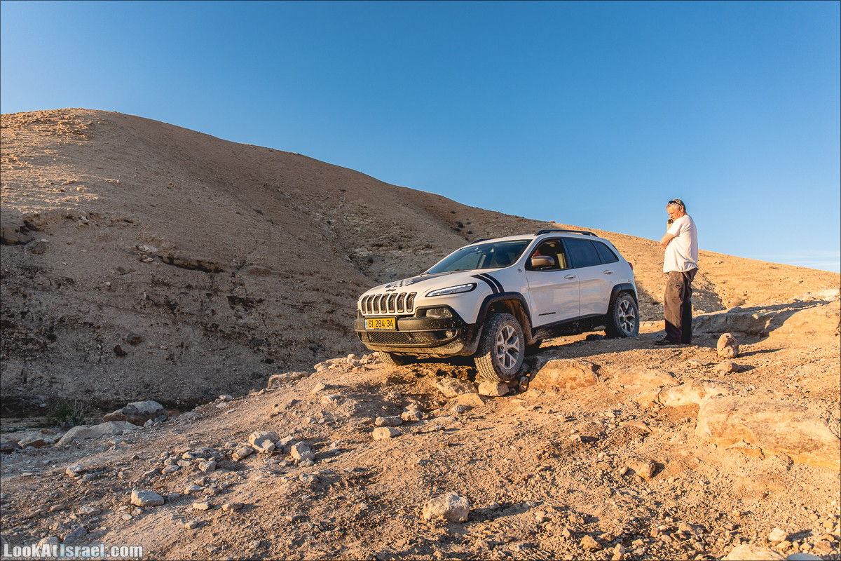 Весь Мацок ha-Этеким на джипах | מצוק העתקים טיול ג׳יפים | LookAtIsrael.com - Фото путешествия по Израилю