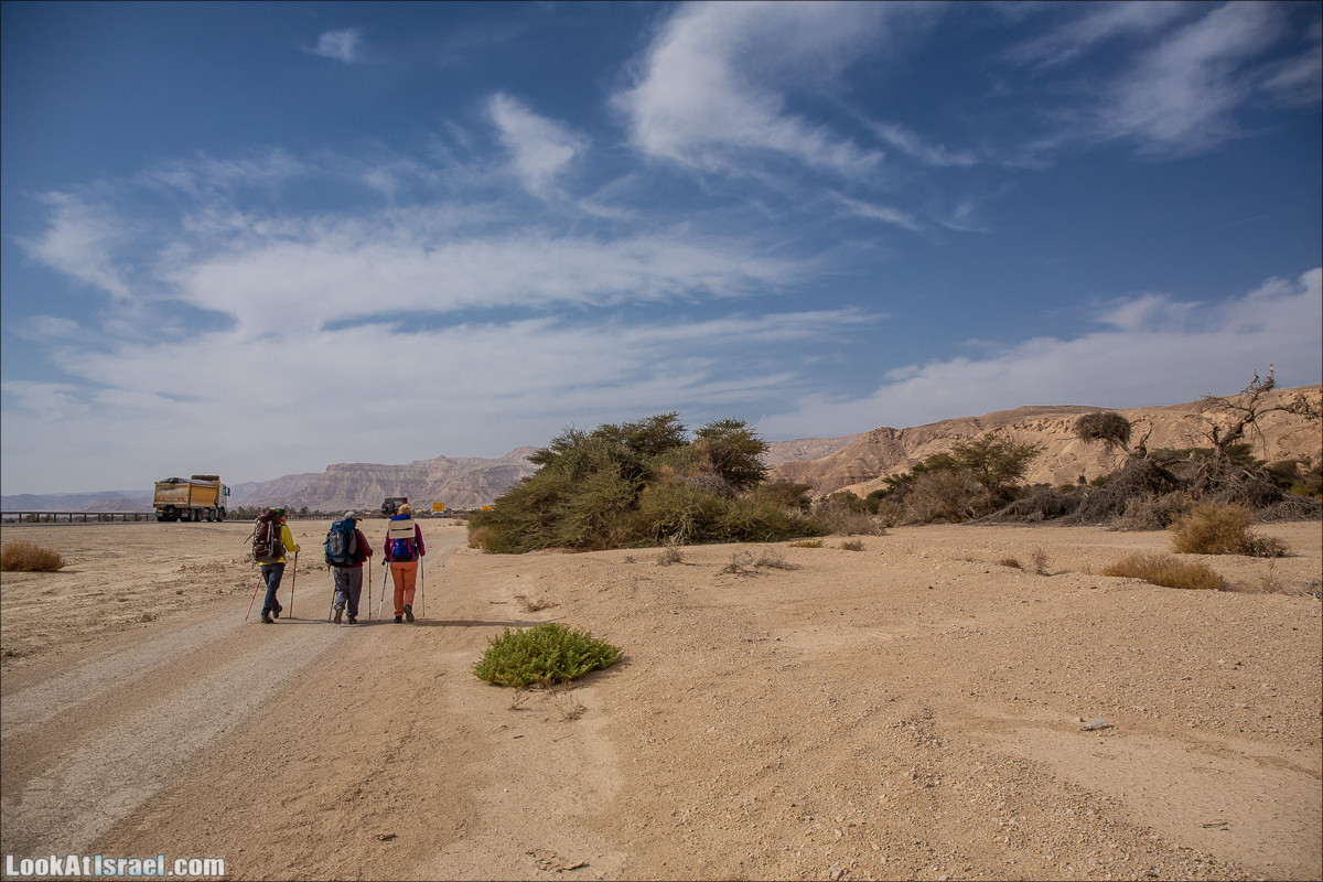 От Йотвата до Шахарут и обратно. 2-х дневный автономный маршрут | Hike from Yotvata to Shaharut and back | מסלול מיוטבתה לשחרות | LookAtIsrael.com - Фото путешествия по Израилю