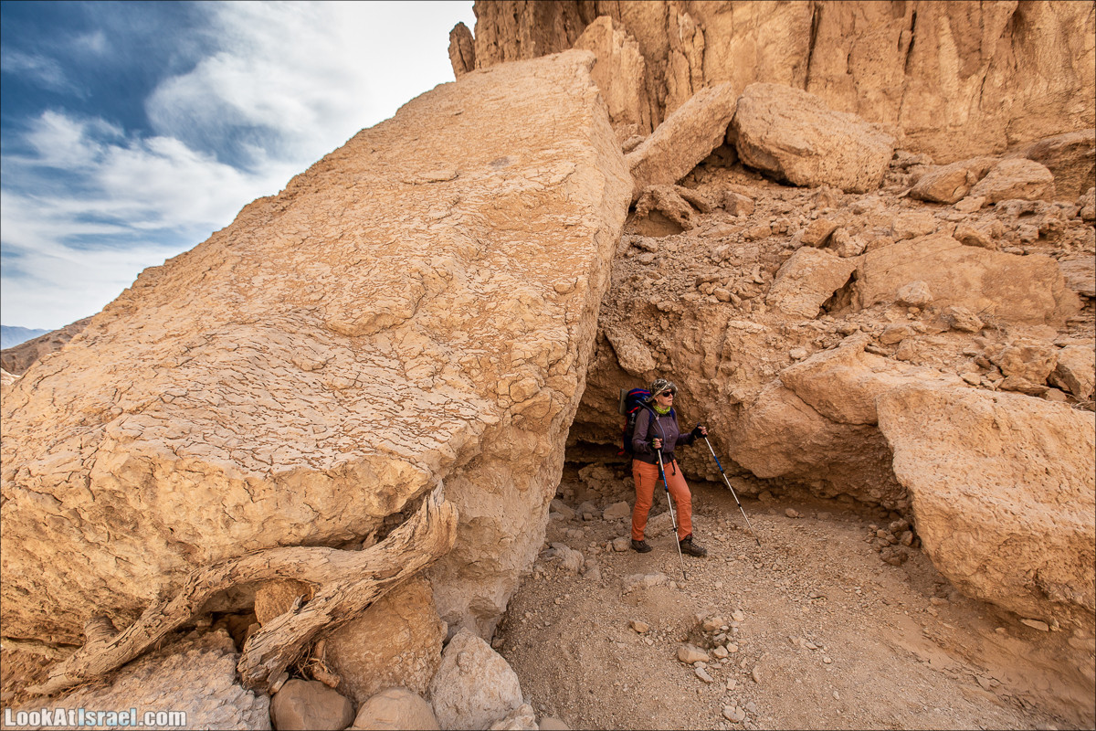 От Йотвата до Шахарут и обратно. 2-х дневный автономный маршрут | Hike from Yotvata to Shaharut and back | מסלול מיוטבתה לשחרות | LookAtIsrael.com - Фото путешествия по Израилю