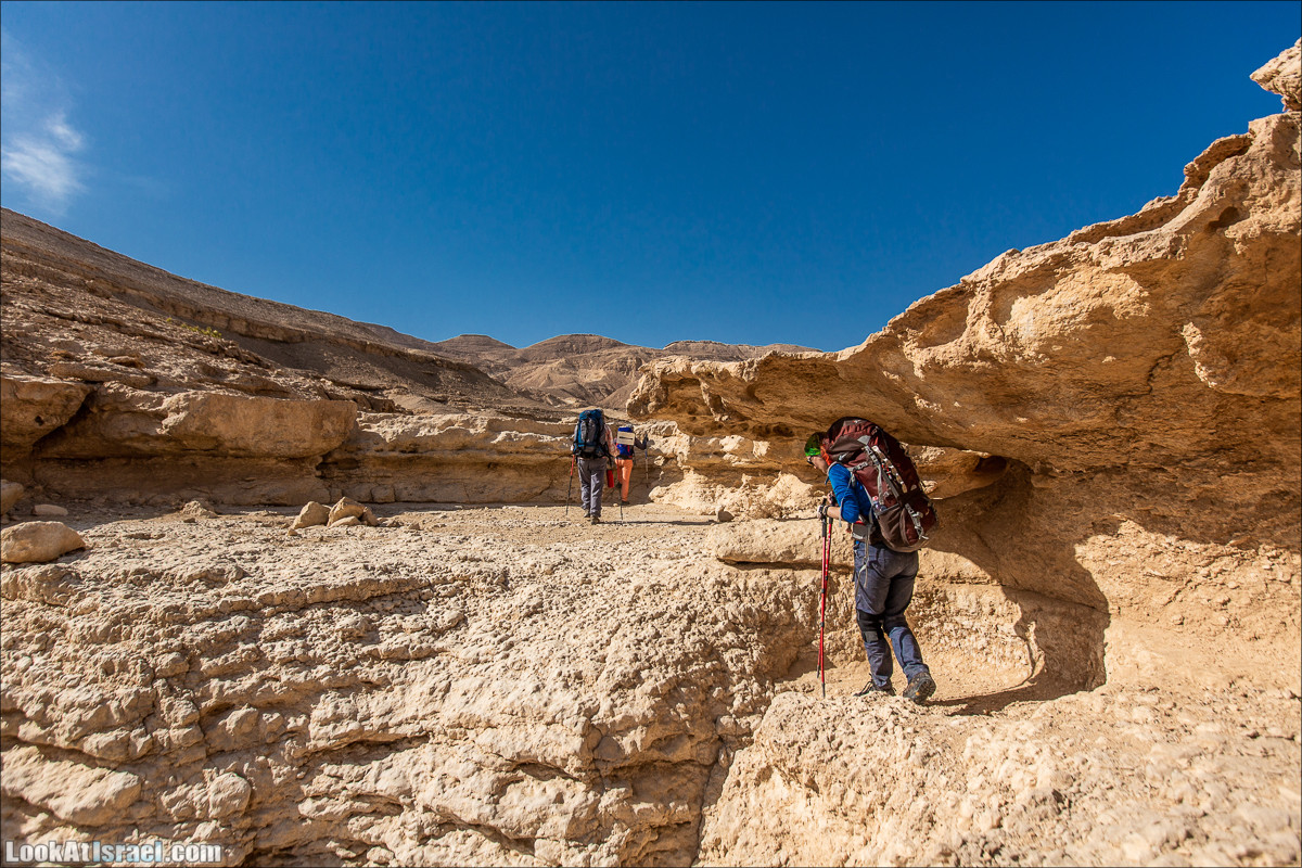 От Йотвата до Шахарут и обратно. 2-х дневный автономный маршрут | Hike from Yotvata to Shaharut and back | מסלול מיוטבתה לשחרות | LookAtIsrael.com - Фото путешествия по Израилю