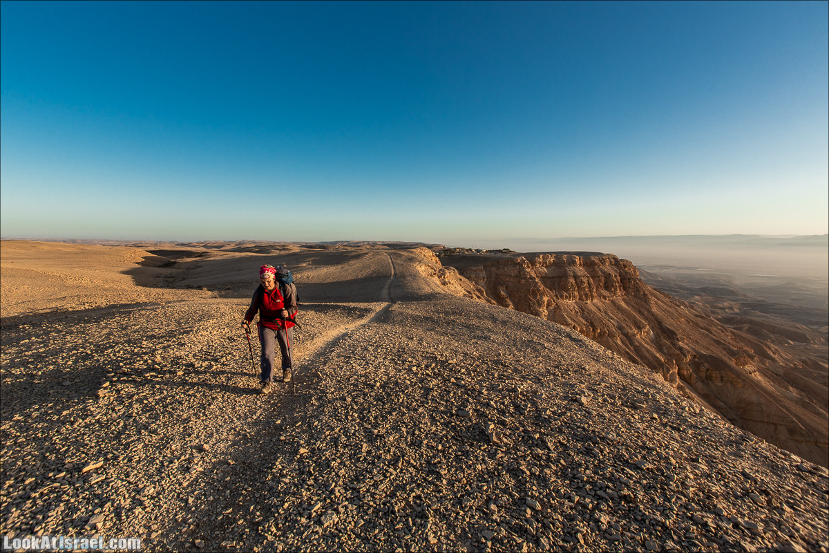 От Йотвата до Шахарут и обратно. 2-х дневный автономный маршрут | Hike from Yotvata to Shaharut and back | מסלול מיוטבתה לשחרות | LookAtIsrael.com - Фото путешествия по Израилю