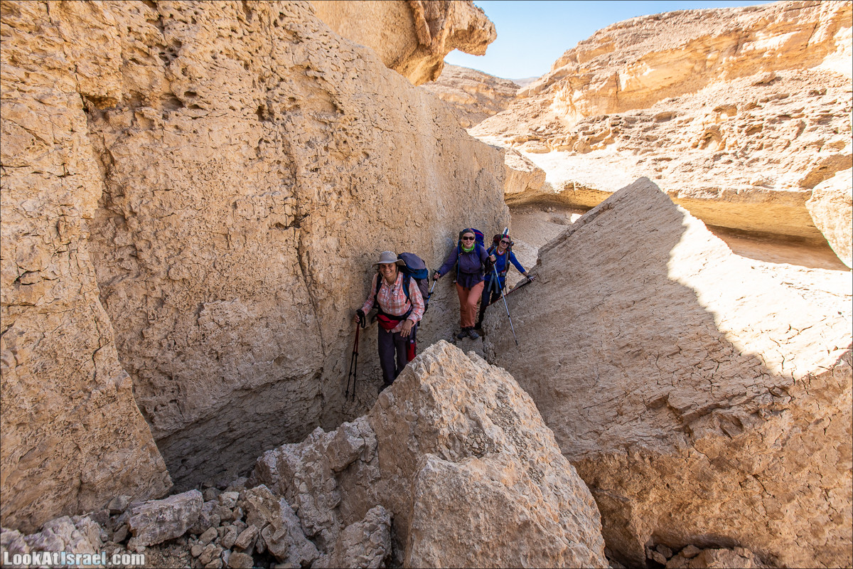 От Йотвата до Шахарут и обратно. 2-х дневный автономный маршрут | Hike from Yotvata to Shaharut and back | מסלול מיוטבתה לשחרות | LookAtIsrael.com - Фото путешествия по Израилю