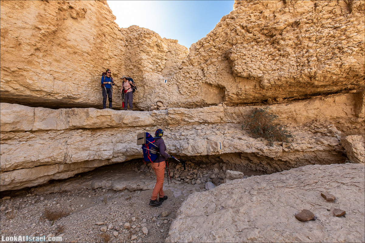 От Йотвата до Шахарут и обратно. 2-х дневный автономный маршрут | Hike from Yotvata to Shaharut and back | מסלול מיוטבתה לשחרות | LookAtIsrael.com - Фото путешествия по Израилю