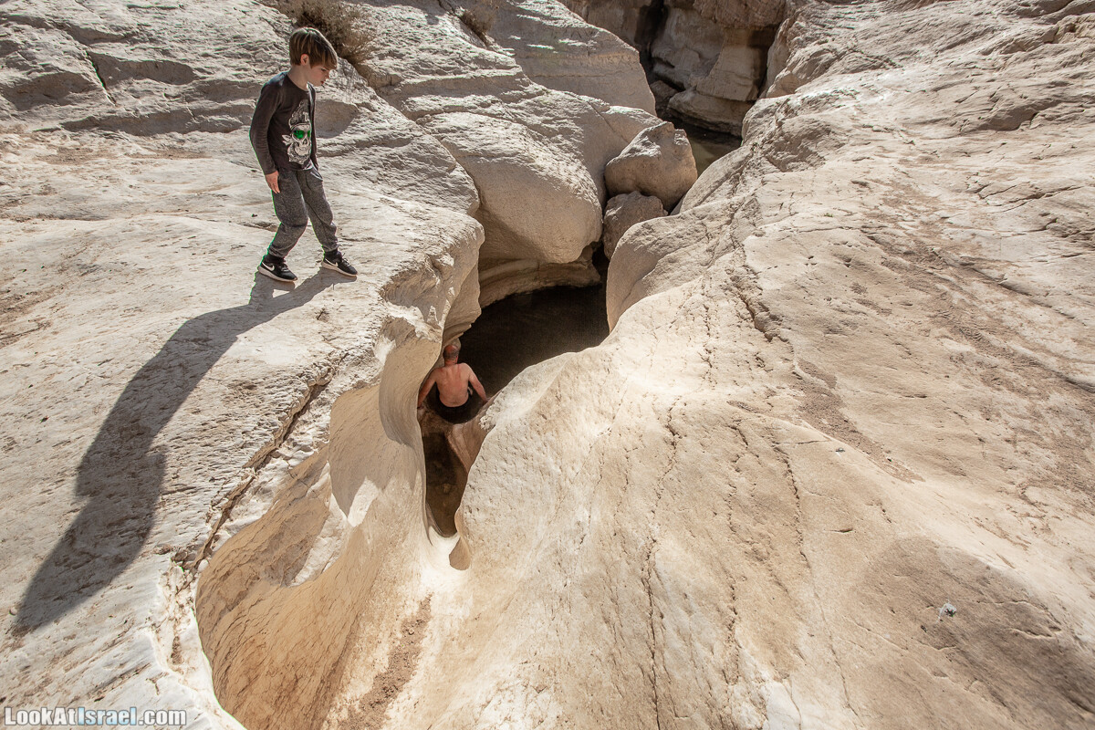 Источник Эйн Йоркам | Ein Yorqam | עין ירקעם | LookAtIsrael.com - Фото путешествия по Израилю