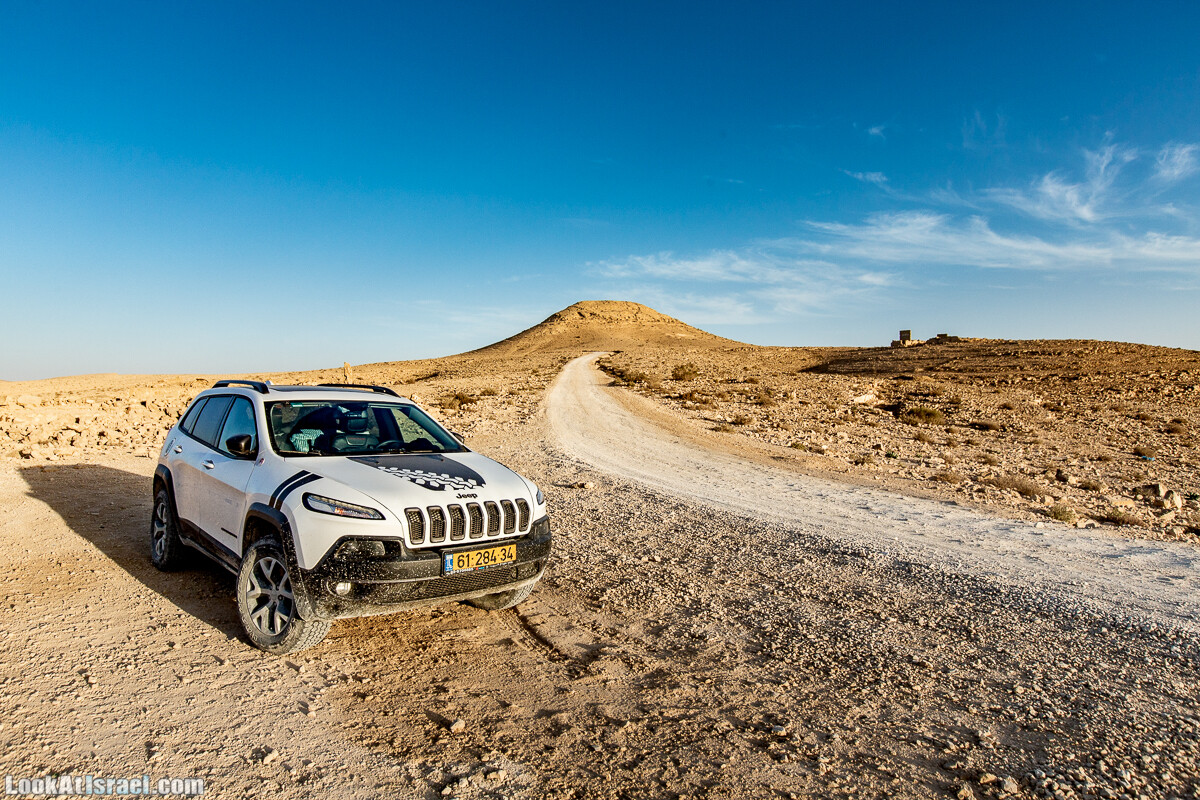 Махтеш Гадоль (Большой кратер) поход и аэро-фото съёмка | Makhtesh gadol (Large crater) | המכתש הכגדול | LookAtIsrael.com - Фото путешествия по Израилю