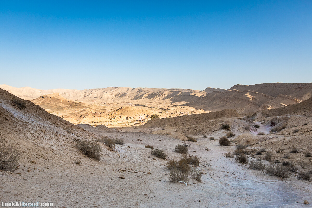 Махтеш Гадоль (Большой кратер) поход и аэро-фото съёмка | Makhtesh gadol (Large crater) | המכתש הכגדול | LookAtIsrael.com - Фото путешествия по Израилю