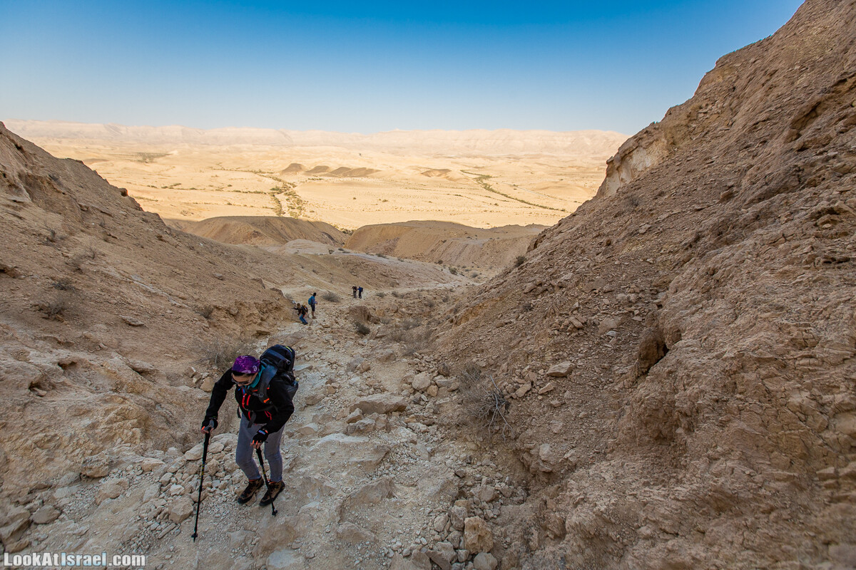 Махтеш Гадоль (Большой кратер) поход и аэро-фото съёмка | Makhtesh gadol (Large crater) | המכתש הכגדול | LookAtIsrael.com - Фото путешествия по Израилю