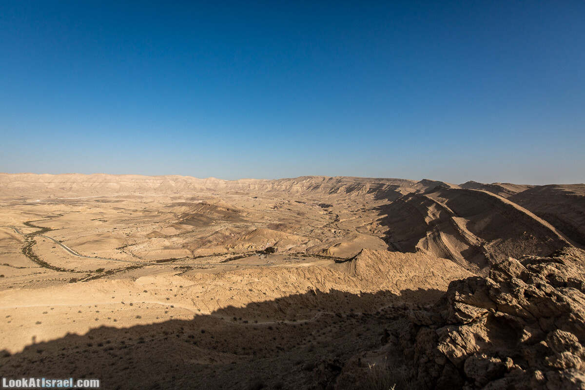 Махтеш Гадоль (Большой кратер) поход и аэро-фото съёмка | Makhtesh gadol (Large crater) | המכתש הכגדול | LookAtIsrael.com - Фото путешествия по Израилю