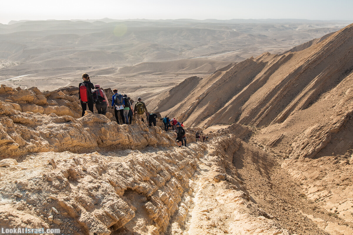 Махтеш Гадоль (Большой кратер) поход и аэро-фото съёмка | Makhtesh gadol (Large crater) | המכתש הכגדול | LookAtIsrael.com - Фото путешествия по Израилю