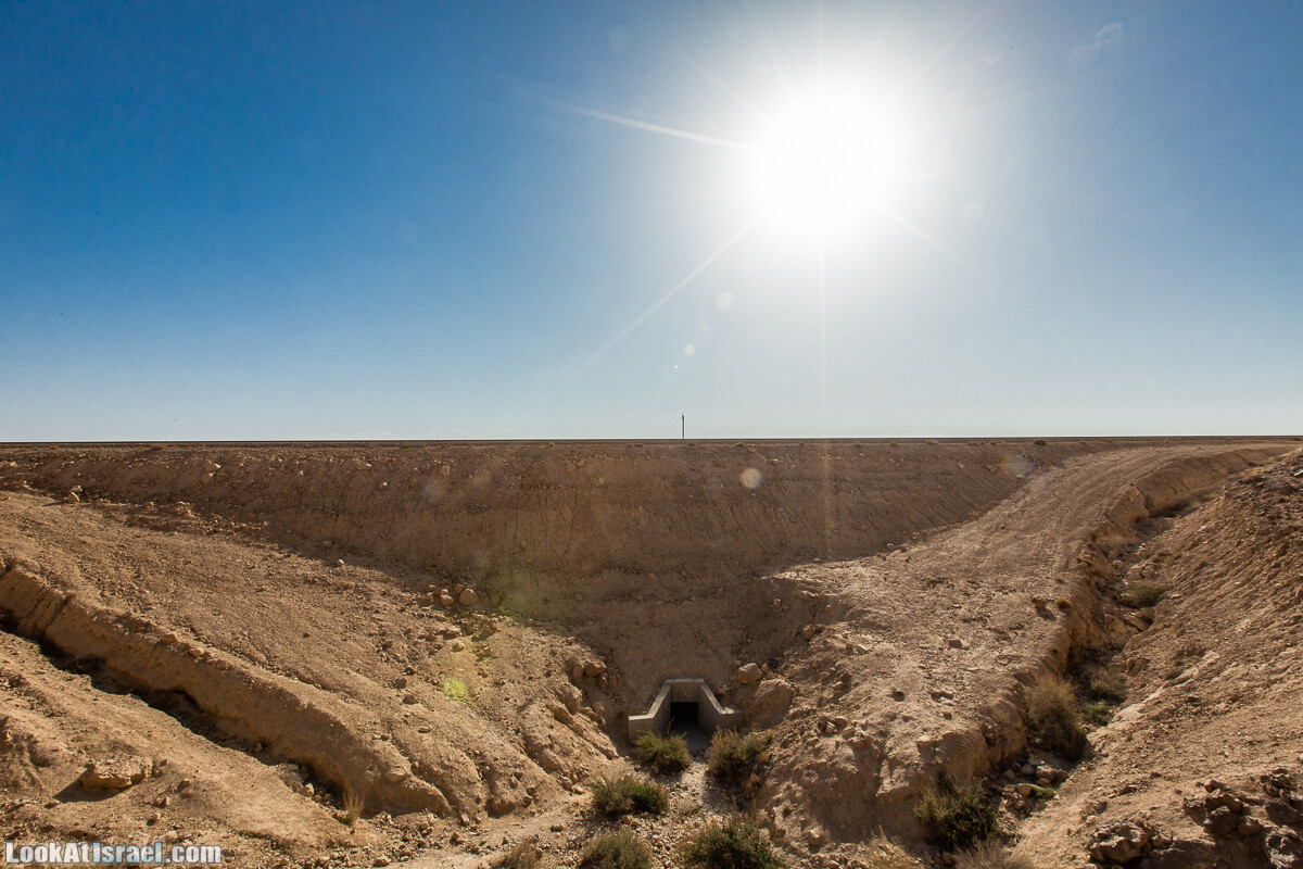 Махтеш Гадоль (Большой кратер) поход и аэро-фото съёмка | Makhtesh gadol (Large crater) | המכתש הכגדול | LookAtIsrael.com - Фото путешествия по Израилю