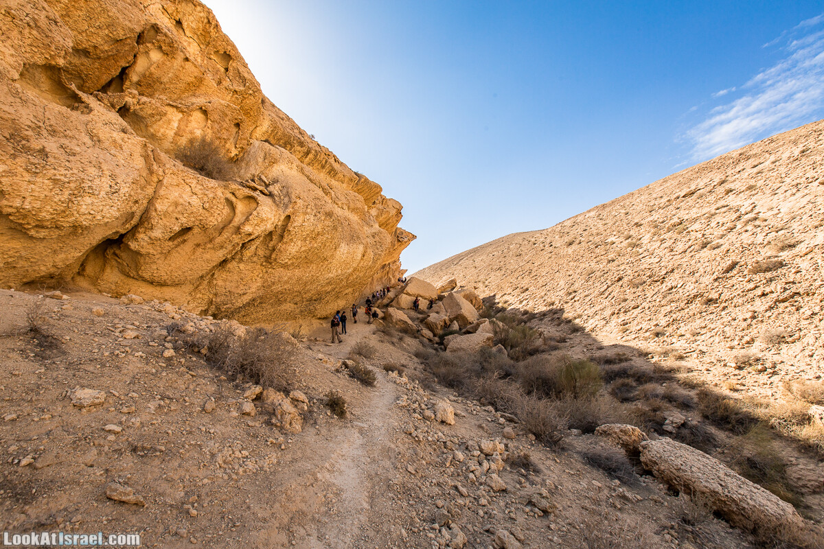 Махтеш Гадоль (Большой кратер) поход и аэро-фото съёмка | Makhtesh gadol (Large crater) | המכתש הכגדול | LookAtIsrael.com - Фото путешествия по Израилю