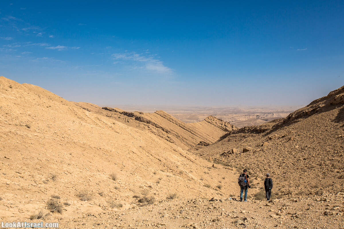 Махтеш Гадоль (Большой кратер) поход и аэро-фото съёмка | Makhtesh gadol (Large crater) | המכתש הכגדול | LookAtIsrael.com - Фото путешествия по Израилю