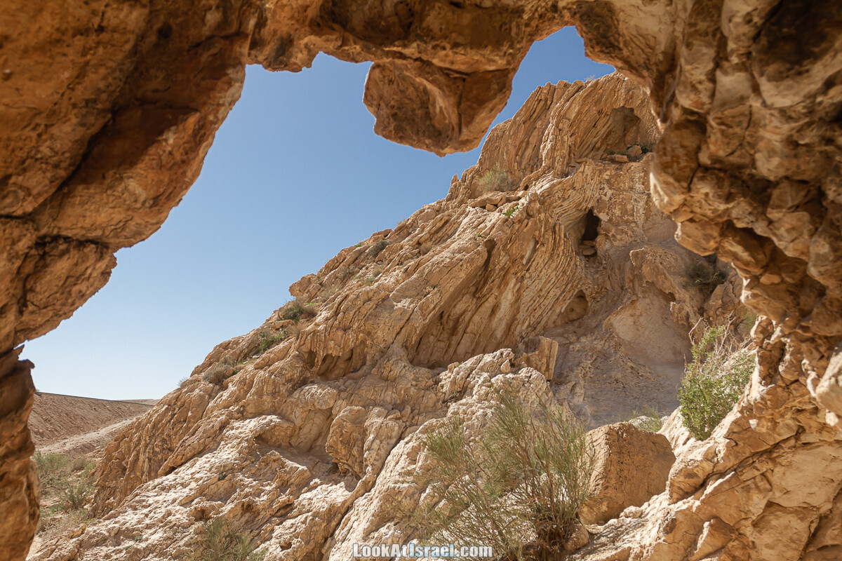 Махтеш Гадоль (Большой кратер) поход и аэро-фото съёмка | Makhtesh gadol (Large crater) | המכתש הכגדול | LookAtIsrael.com - Фото путешествия по Израилю