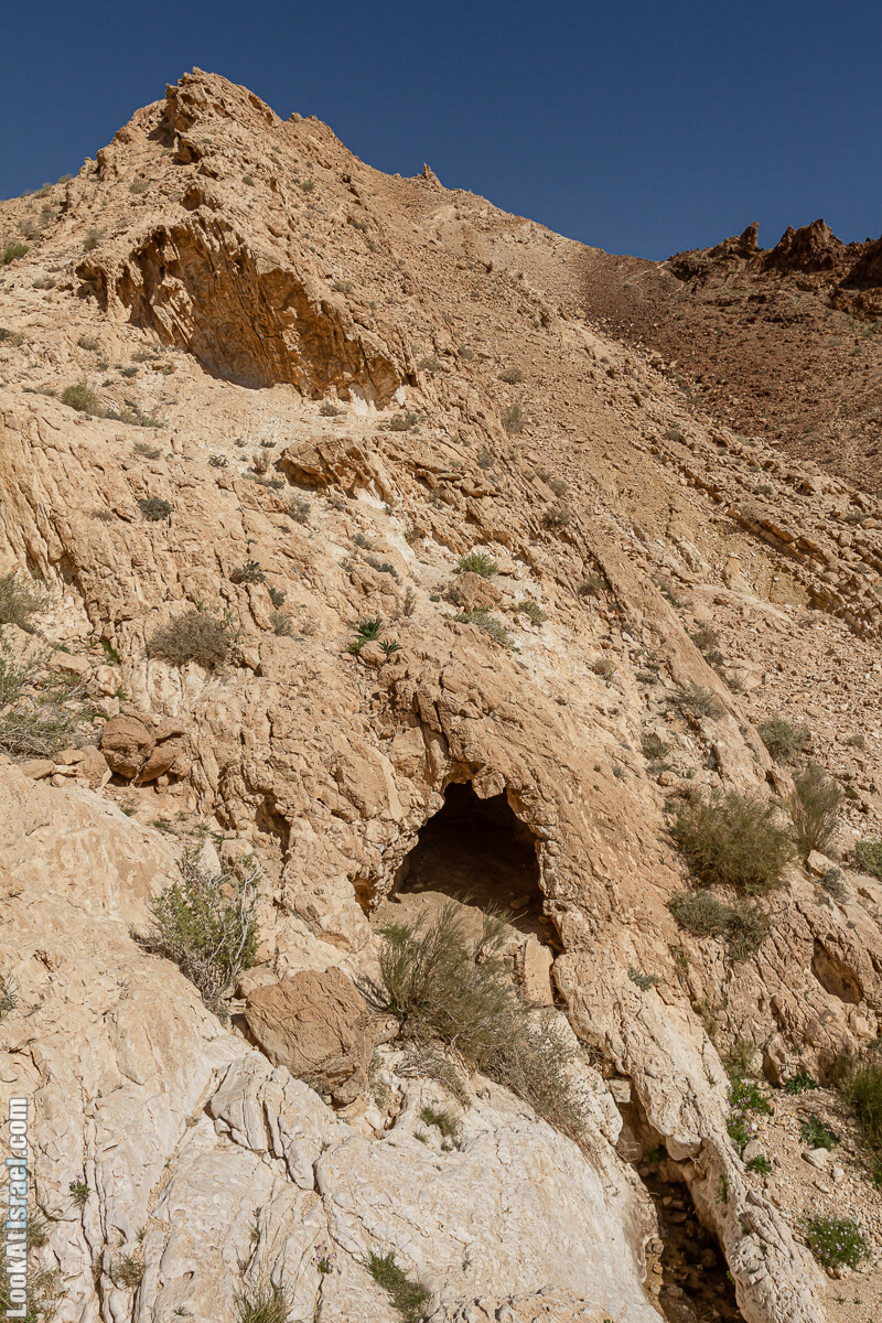 Махтеш Гадоль (Большой кратер) поход и аэро-фото съёмка | Makhtesh gadol (Large crater) | המכתש הכגדול | LookAtIsrael.com - Фото путешествия по Израилю