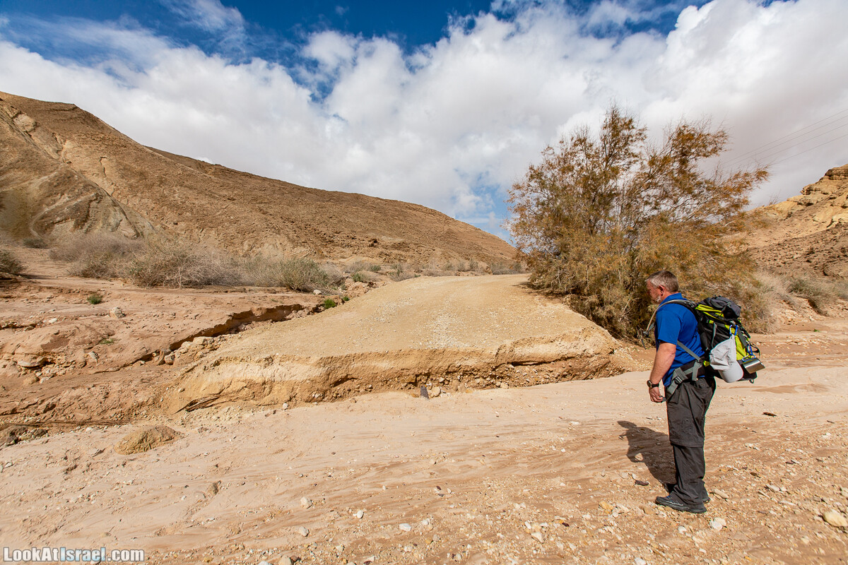 Махтеш Катан (Малый кратер) и Маале Эли | Small Makhtesh & Eli Ascent | מכתש הקטן ומעלה אלי | LookAtIsrael.com - Фото путешествия по Израилю