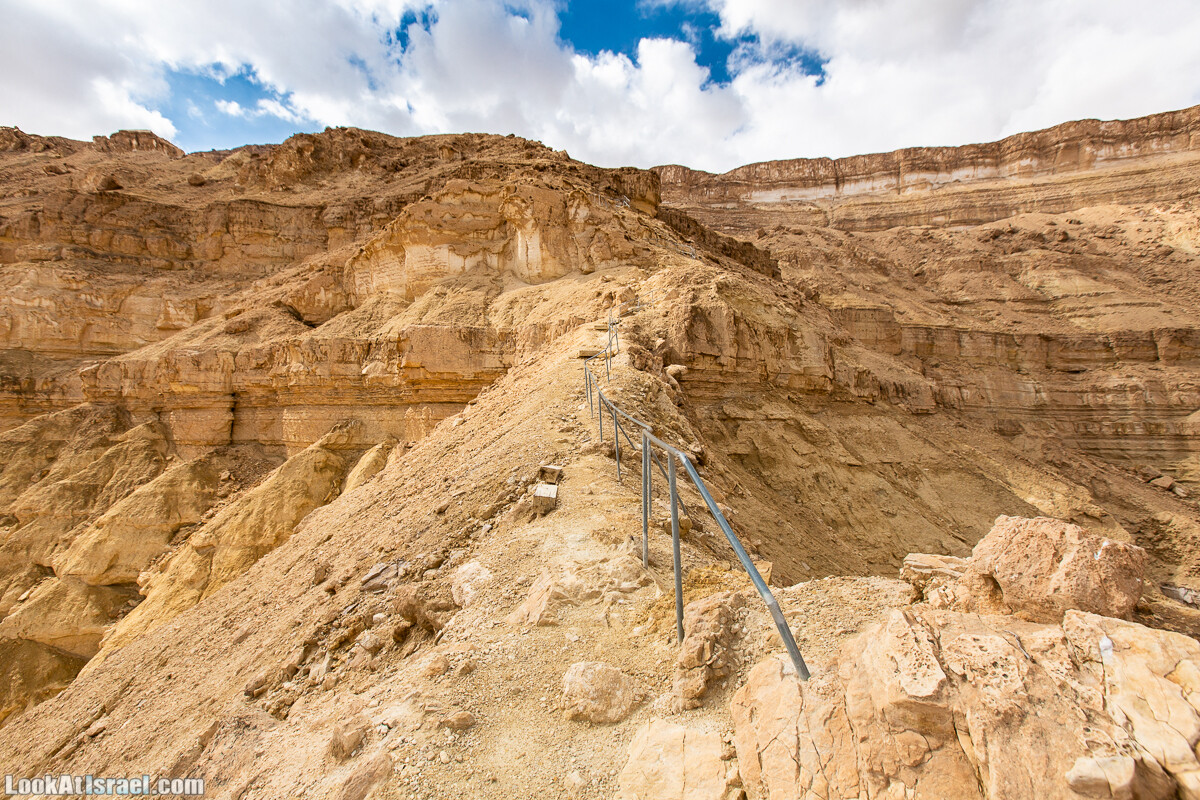 Махтеш Катан (Малый кратер) и Маале Эли | Small Makhtesh & Eli Ascent | מכתש הקטן ומעלה אלי | LookAtIsrael.com - Фото путешествия по Израилю