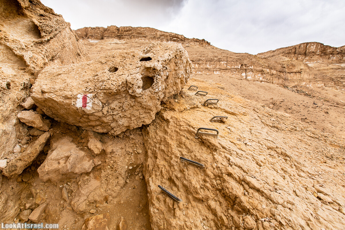 Махтеш Катан (Малый кратер) и Маале Эли | Small Makhtesh & Eli Ascent | מכתש הקטן ומעלה אלי | LookAtIsrael.com - Фото путешествия по Израилю