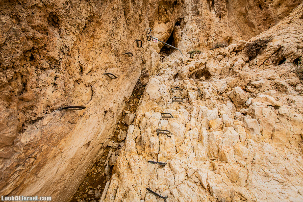 Махтеш Катан (Малый кратер) и Маале Эли | Small Makhtesh & Eli Ascent | מכתש הקטן ומעלה אלי | LookAtIsrael.com - Фото путешествия по Израилю