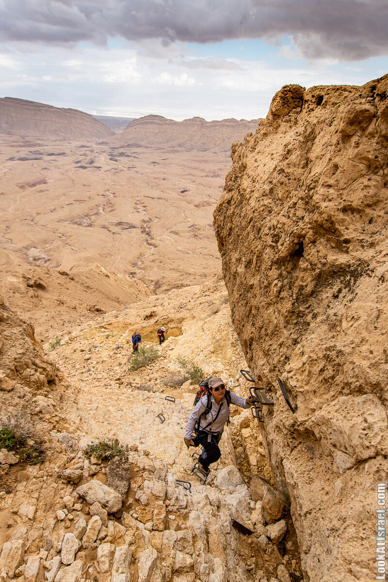 Махтеш Катан (Малый кратер) и Маале Эли | Small Makhtesh & Eli Ascent | מכתש הקטן ומעלה אלי | LookAtIsrael.com - Фото путешествия по Израилю
