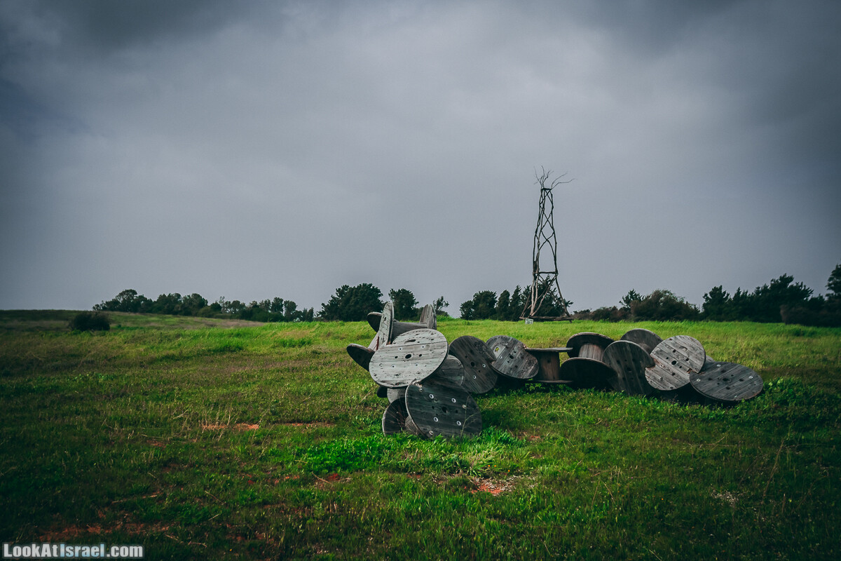 Побережье от Шфаим до Арсуф и Зеленая галерея - парк Дина - Сад скульптур на природе | LookAtIsrael.com - Фото путешествия по Израилю