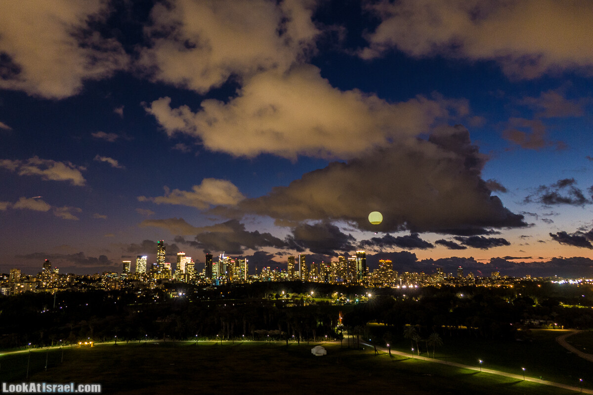 Вечерний Тель-Авив аэрофотосъёмка | LookAtIsrael.com - Фото путешествия по Израилю