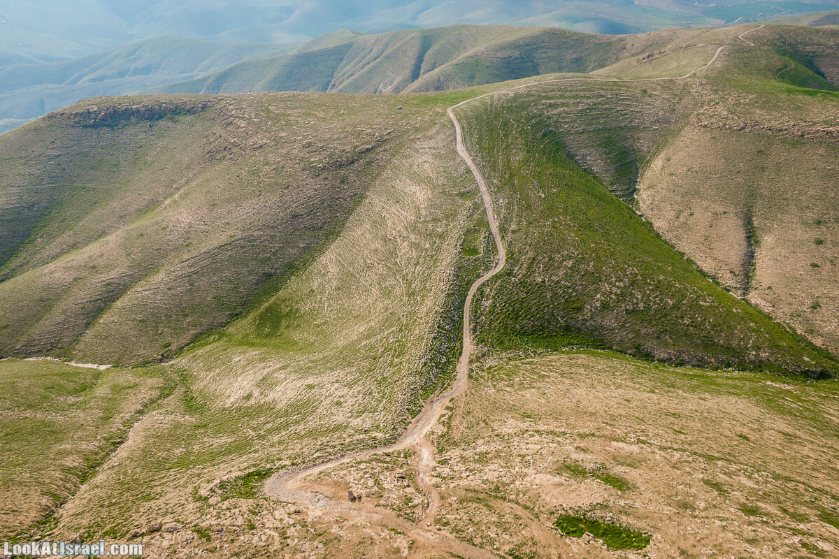 Путешествие по Иудейской пустыне на джипах к горе Сартаба | LookAtIsrael.com - Фото путешествия по Израилю
