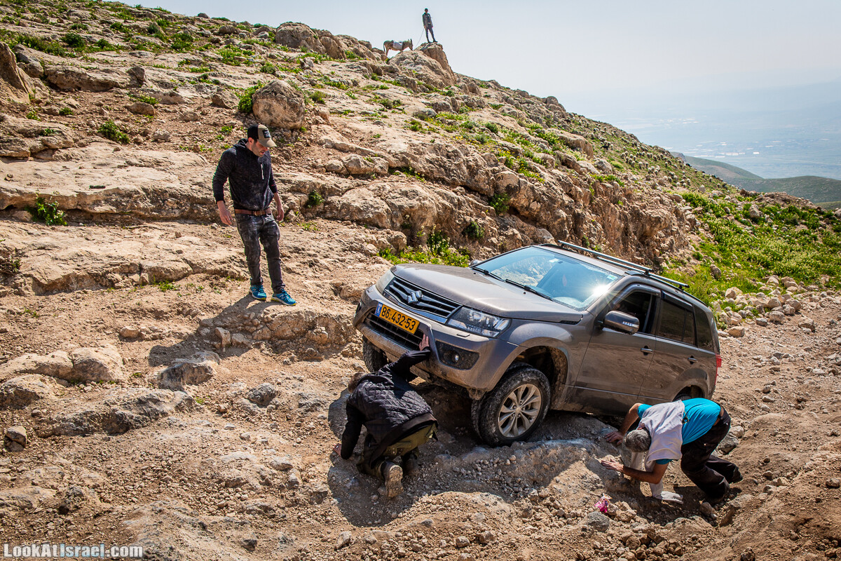 Путешествие по Иудейской пустыне на джипах к горе Сартаба | LookAtIsrael.com - Фото путешествия по Израилю