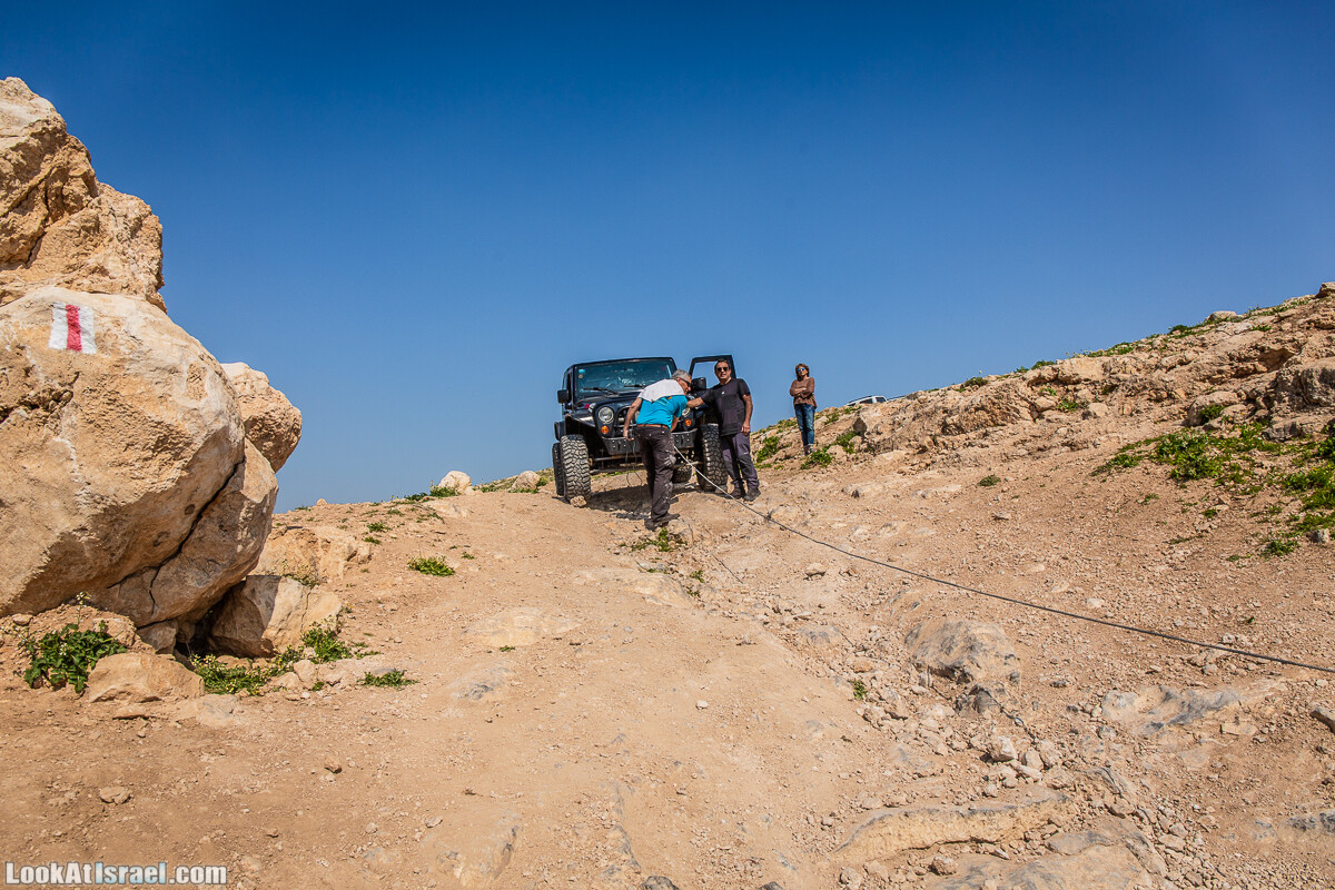 Путешествие по Иудейской пустыне на джипах к горе Сартаба | LookAtIsrael.com - Фото путешествия по Израилю