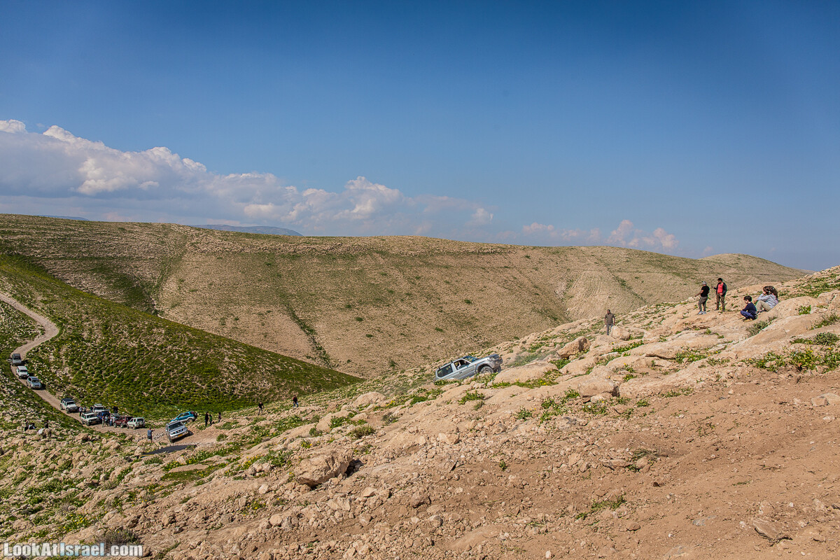 Путешествие по Иудейской пустыне на джипах к горе Сартаба | LookAtIsrael.com - Фото путешествия по Израилю