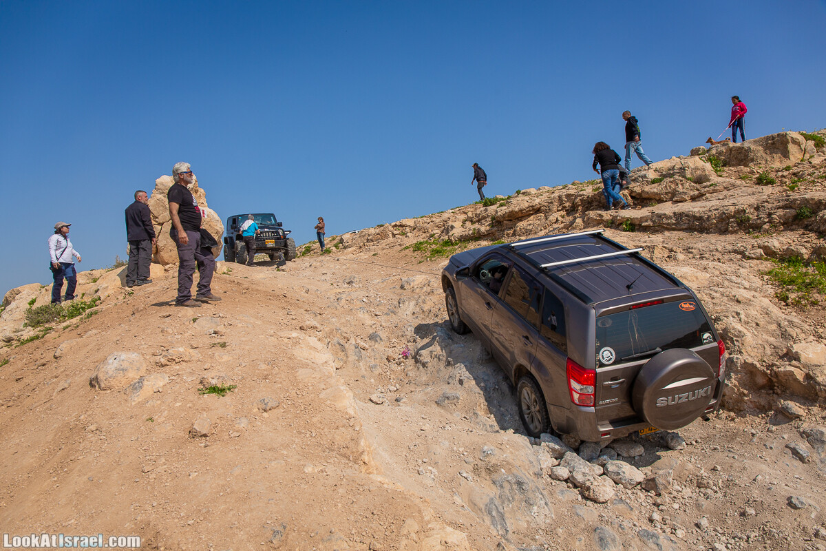 Путешествие по Иудейской пустыне на джипах к горе Сартаба | LookAtIsrael.com - Фото путешествия по Израилю