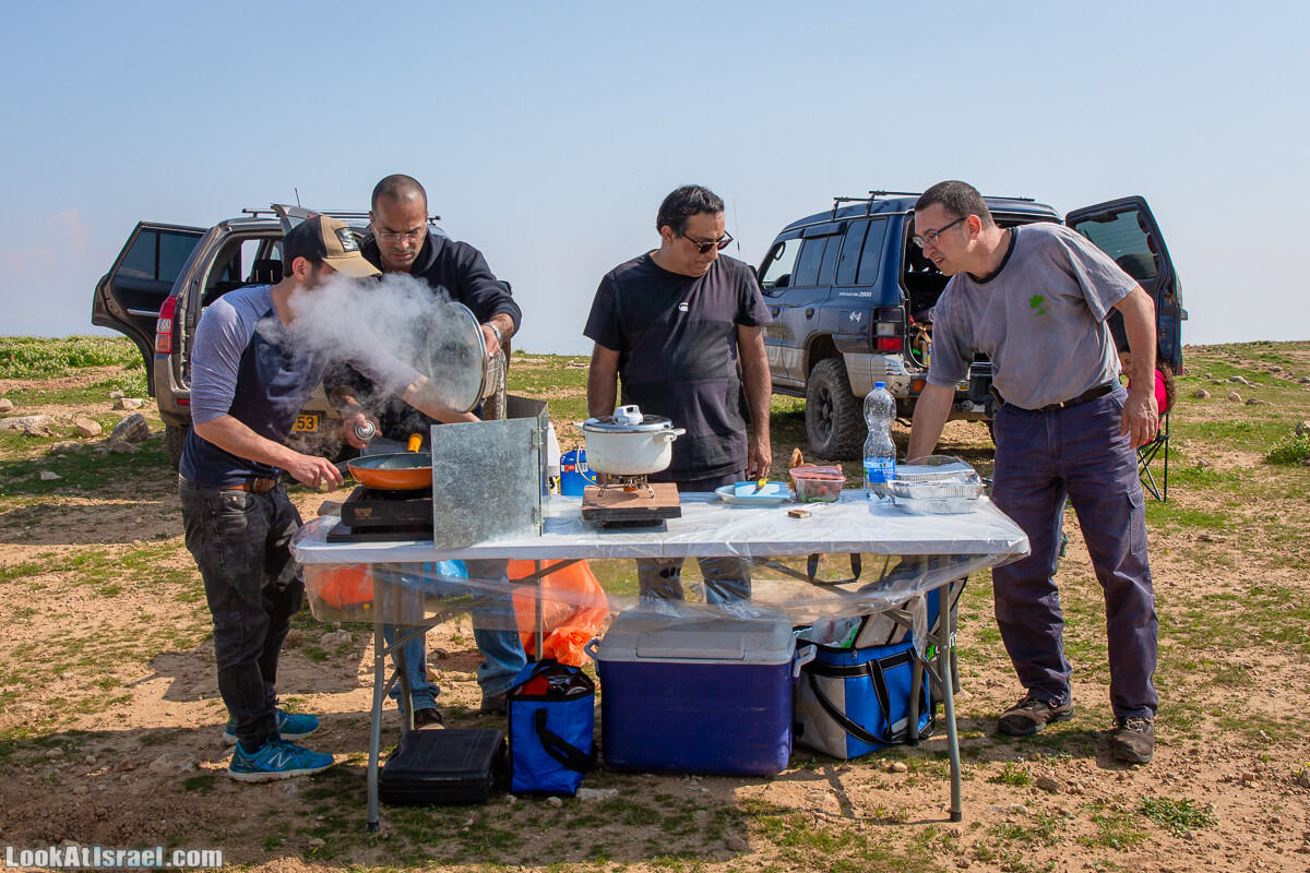 Путешествие по Иудейской пустыне на джипах к горе Сартаба | LookAtIsrael.com - Фото путешествия по Израилю