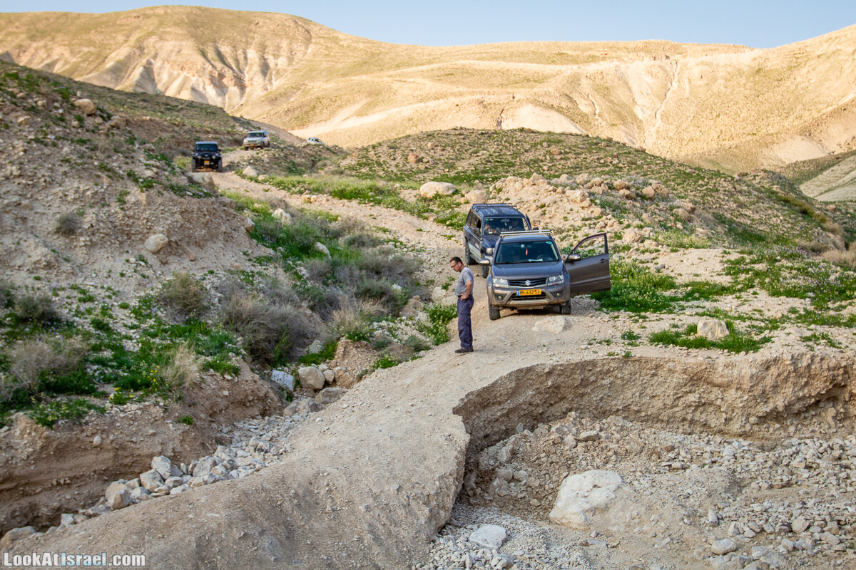 Путешествие по Иудейской пустыне на джипах к горе Сартаба | LookAtIsrael.com - Фото путешествия по Израилю