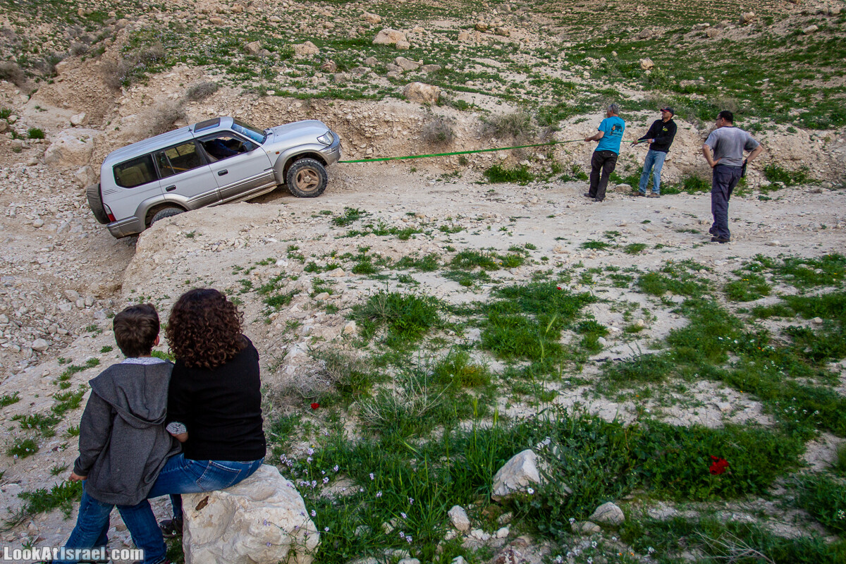Путешествие по Иудейской пустыне на джипах к горе Сартаба | LookAtIsrael.com - Фото путешествия по Израилю