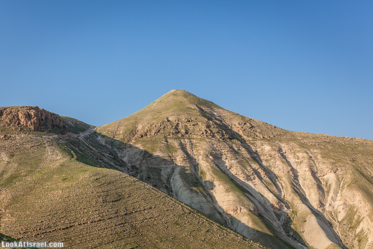 Путешествие по Иудейской пустыне на джипах к горе Сартаба | LookAtIsrael.com - Фото путешествия по Израилю