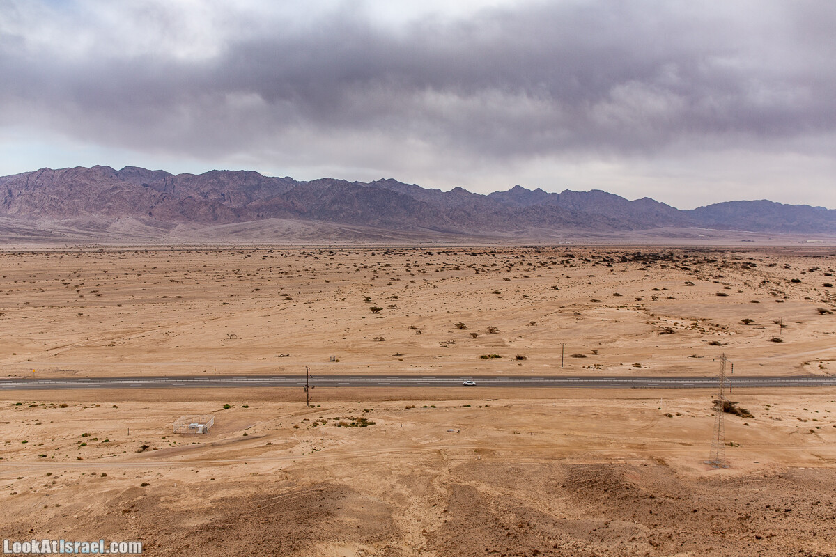 Интересные места в районе Эйлата - Дюна Элипаз, Исчезающее (скрытое) озеро, обзорная площадка Эврона, шахта, русла Соломона (Шломо) и Гишрон, вид на Синай | LookAtIsrael.com - Фото путешествия по Израилю
