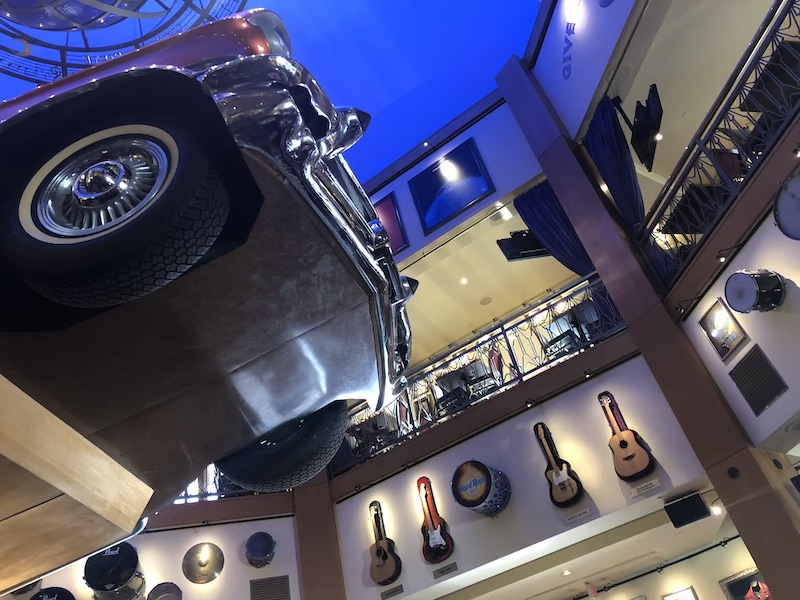 Hard Rock Cafe Universal Studios | LookAtIsrael.com - Фото путешествия по Израилю