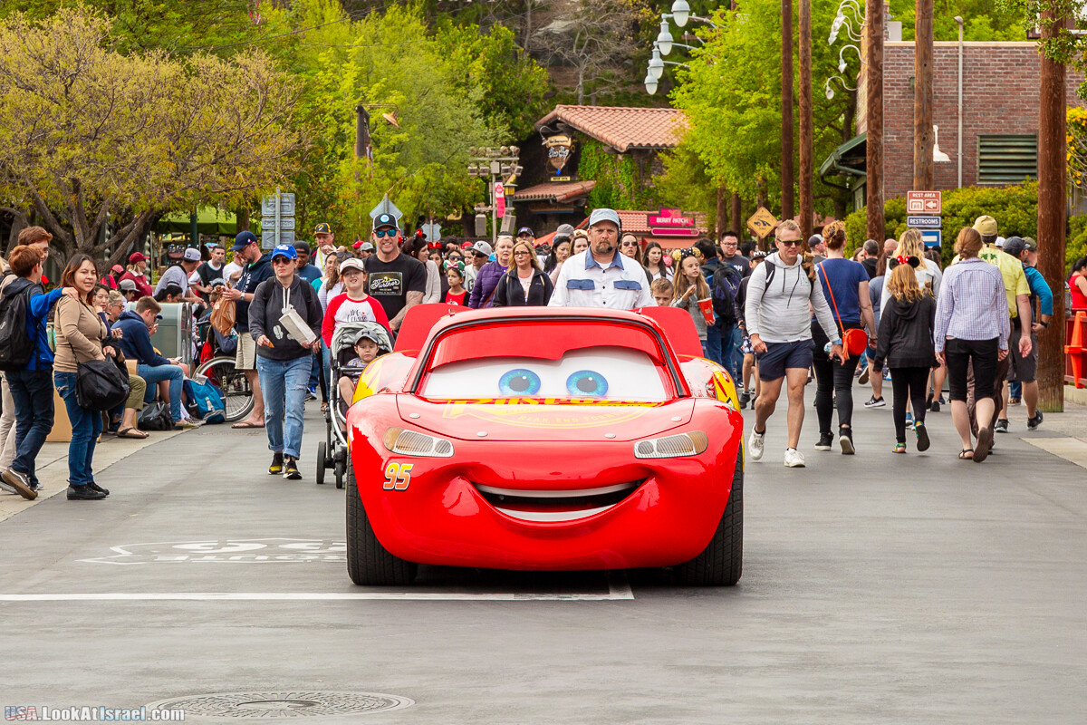 California Adventures лучше чем Диснейленд?