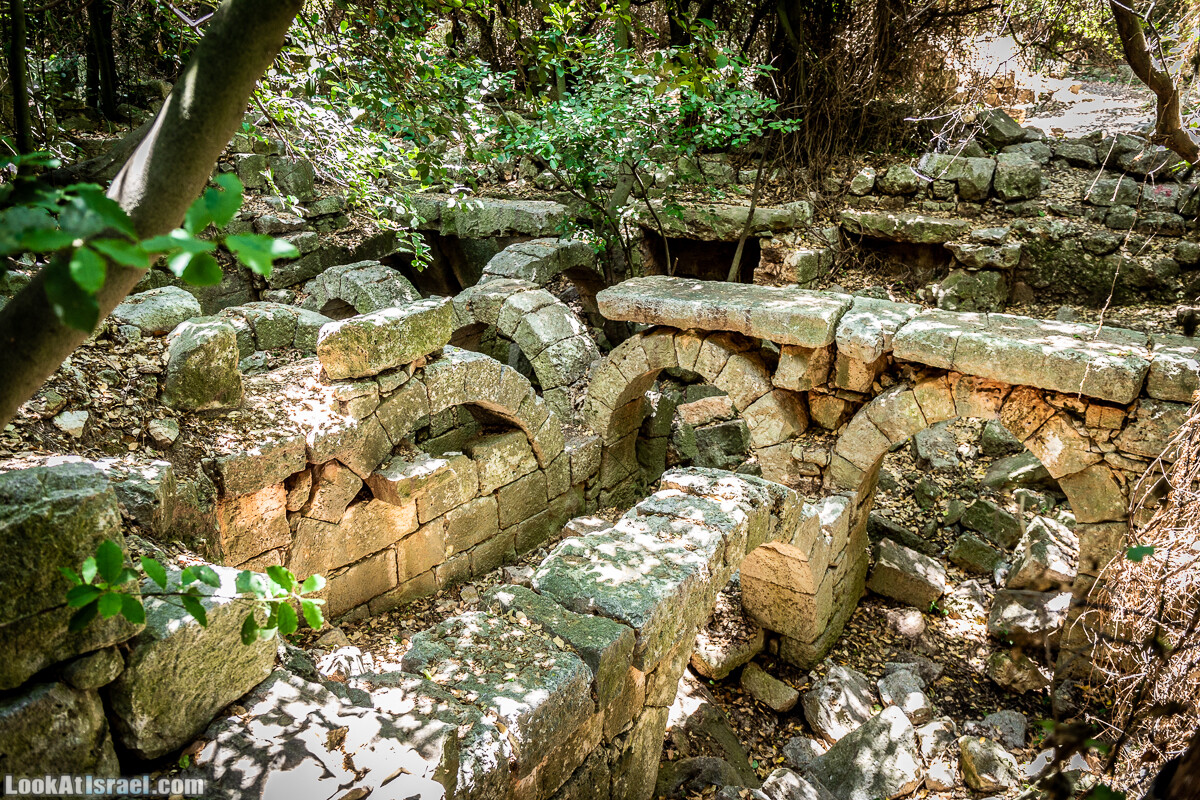 Хурват Цунам - Затерянный город в Галилее | חורבת צונם עיר אבודה בגליל | LookAtIsrael.com - Фото путешествия по Израилю