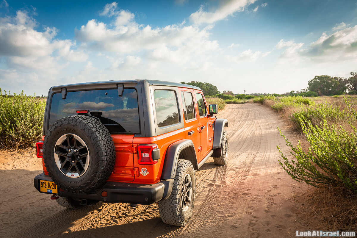Jeep Wrangler Rubocin JL в Израиле | LookAtIsrael.com - Фото путешествия по Израилю