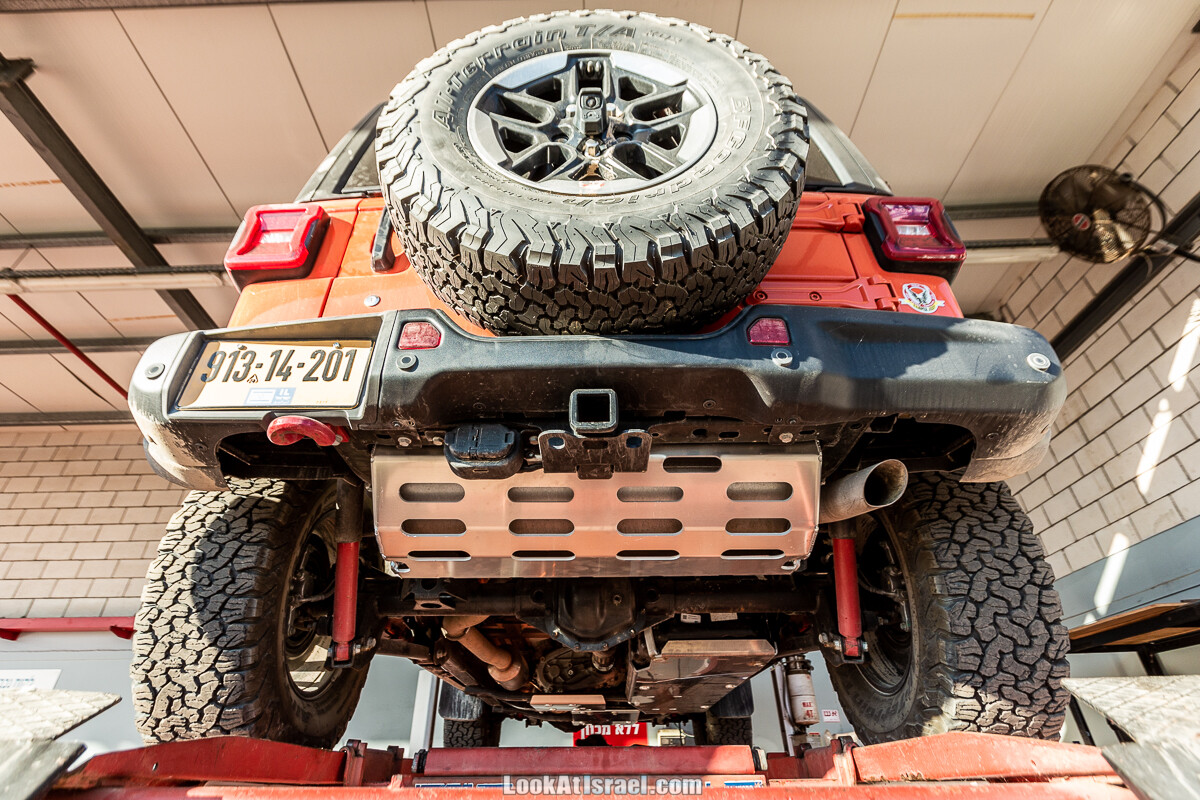 Установка защиты Asfir на Джип Рэнглер | Protecting Jeep wrangler Rubicon with Asfir | התקנת מיגונים אספיר לג׳יפ רנגלר | LookAtIsrael.com - Фото путешествия по Израилю