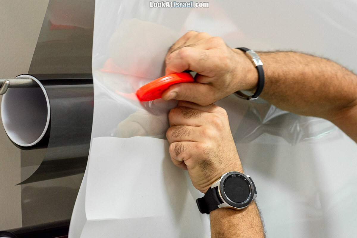 Llumar - пленка для защиты лакокрасочного покрытия автомобиля | LookAtIsrael.com - Фото путешествия по Израилю