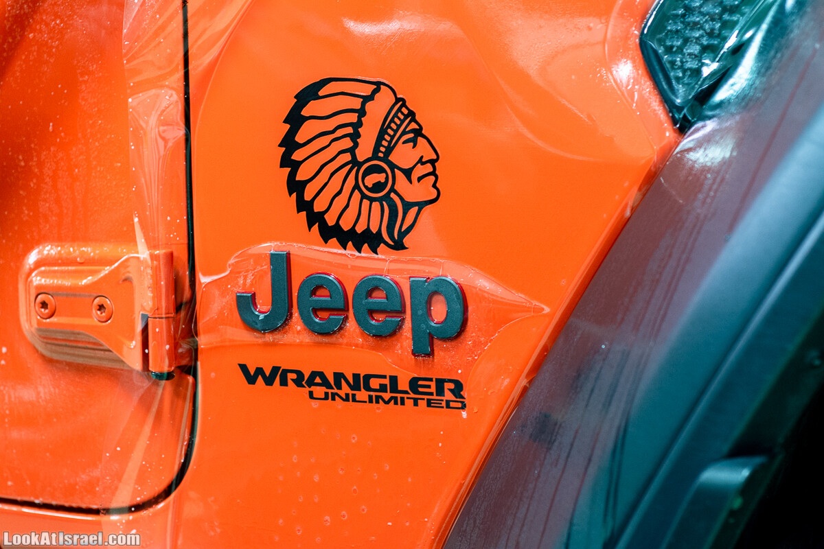 Llumar - пленка для защиты лакокрасочного покрытия автомобиля | LookAtIsrael.com - Фото путешествия по Израилю