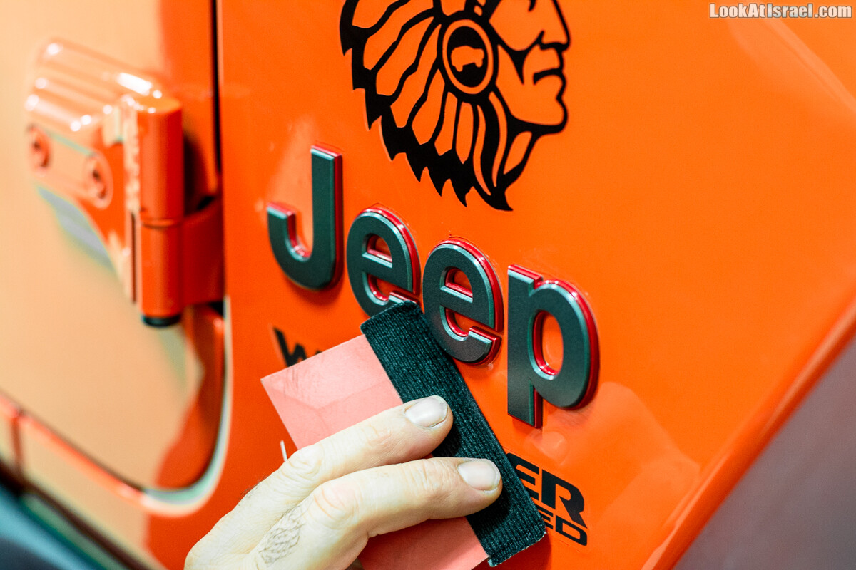 Llumar - пленка для защиты лакокрасочного покрытия автомобиля | LookAtIsrael.com - Фото путешествия по Израилю